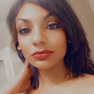 Meet your Posher, Komal